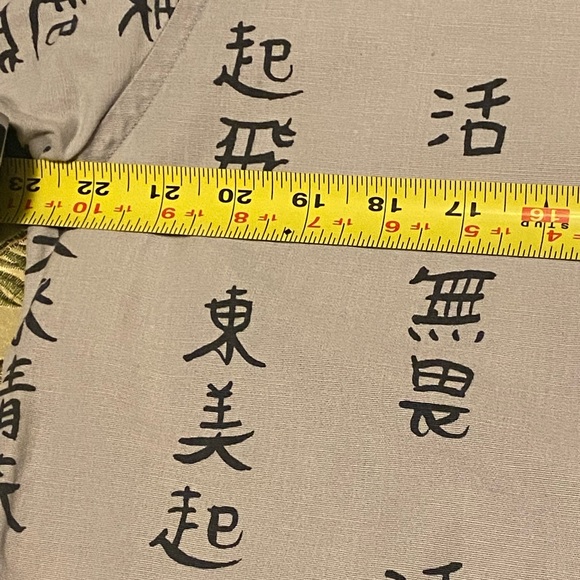 Tommy Hilfiger Grey/Cream Oriental Men's Medium Short Sleeve button down shirt - Picture 8 of 8